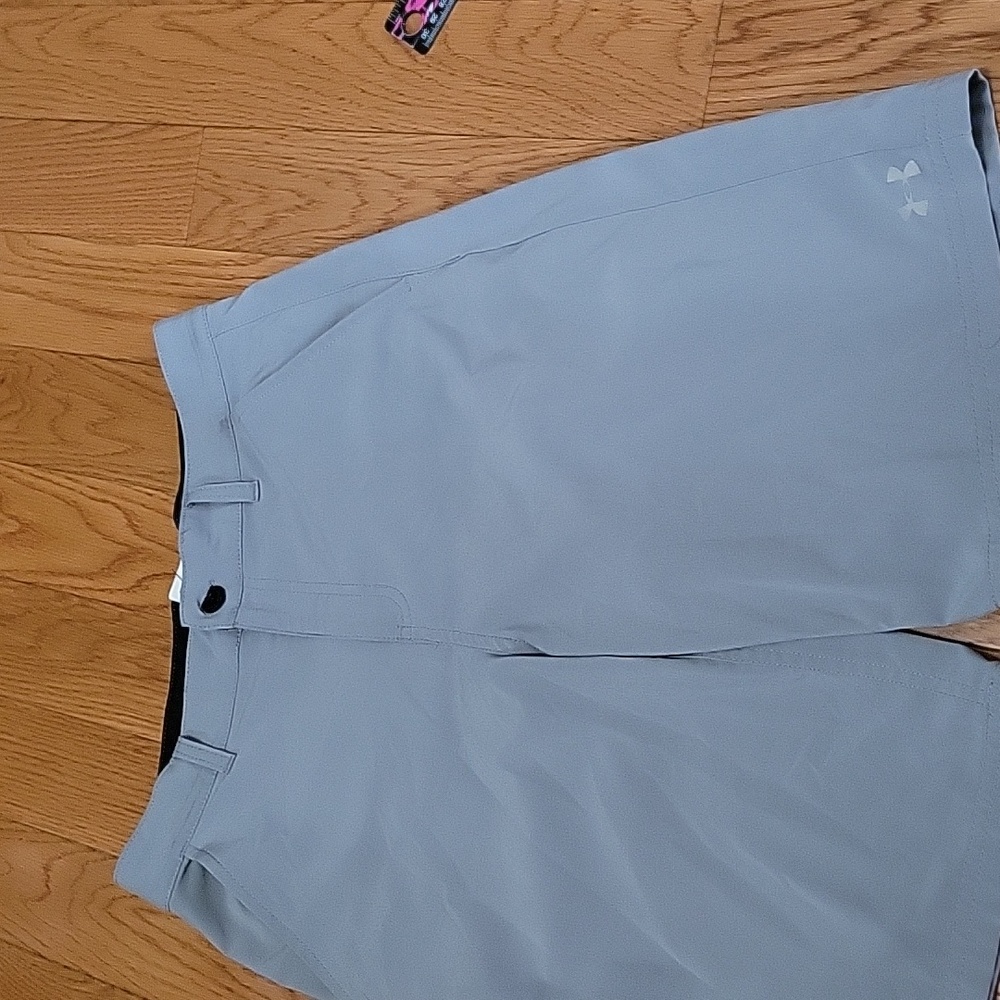 UA golf shorts
